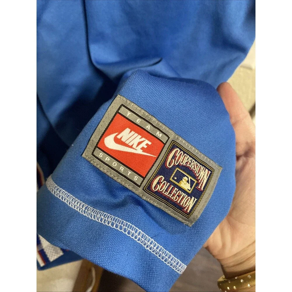 Chicago Cubs Retro Nike Cooperstown Collection Jersey Size Large (12-14)Women’s